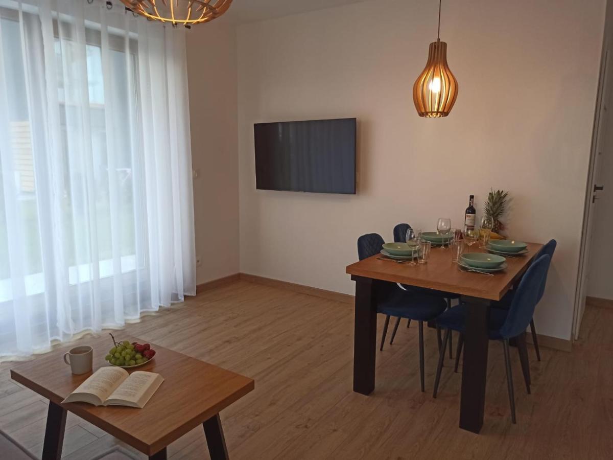Apartamenty Rodzinne Deluxe, Suite W Budynku Baltin 萨比诺瓦 外观 照片