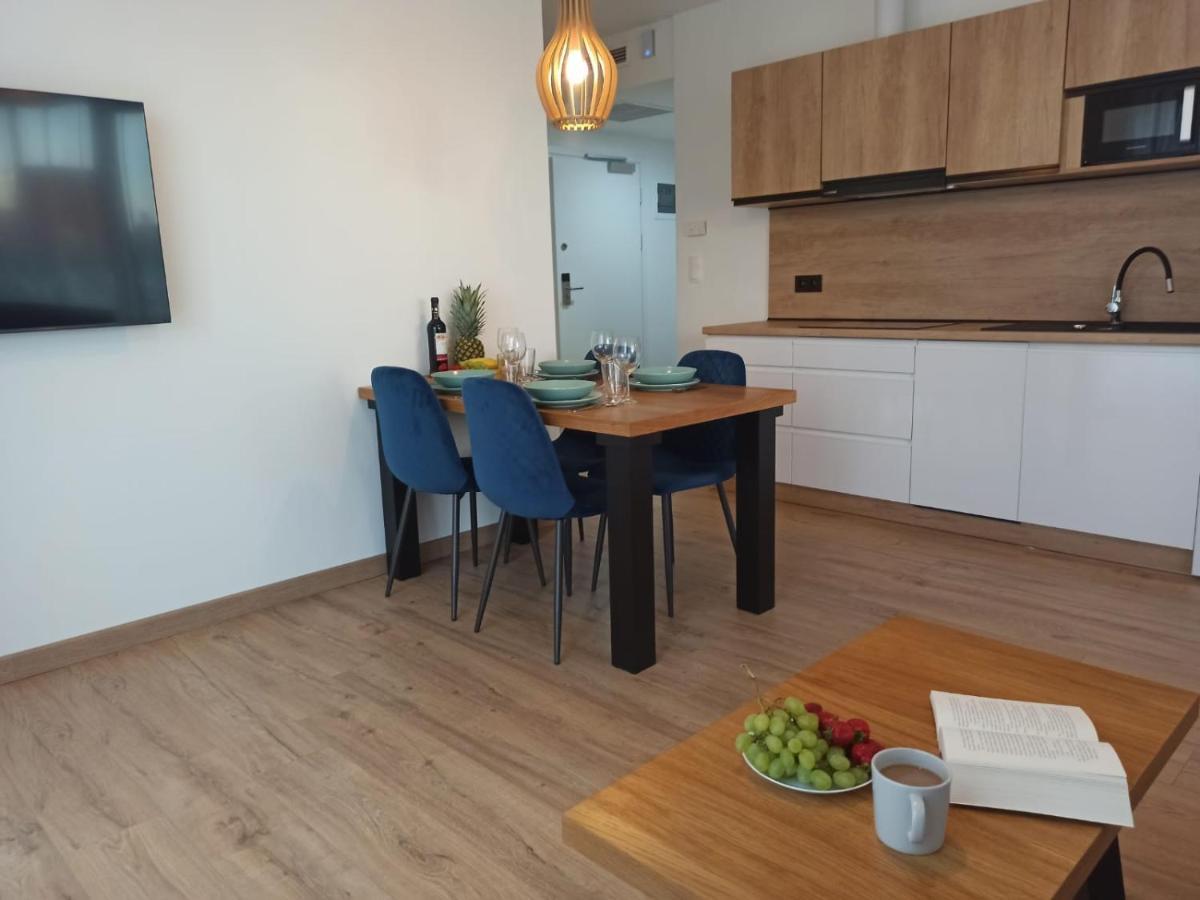 Apartamenty Rodzinne Deluxe, Suite W Budynku Baltin 萨比诺瓦 外观 照片