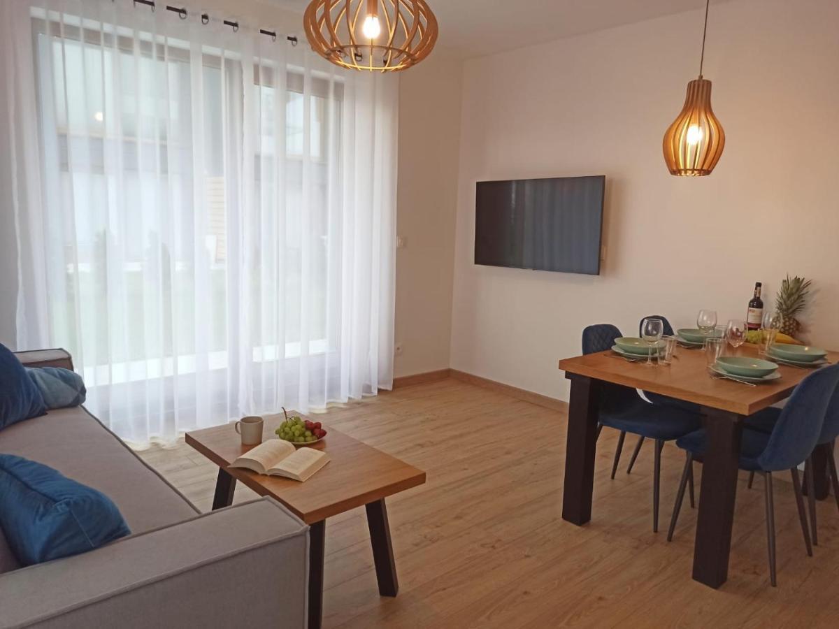 Apartamenty Rodzinne Deluxe, Suite W Budynku Baltin 萨比诺瓦 外观 照片